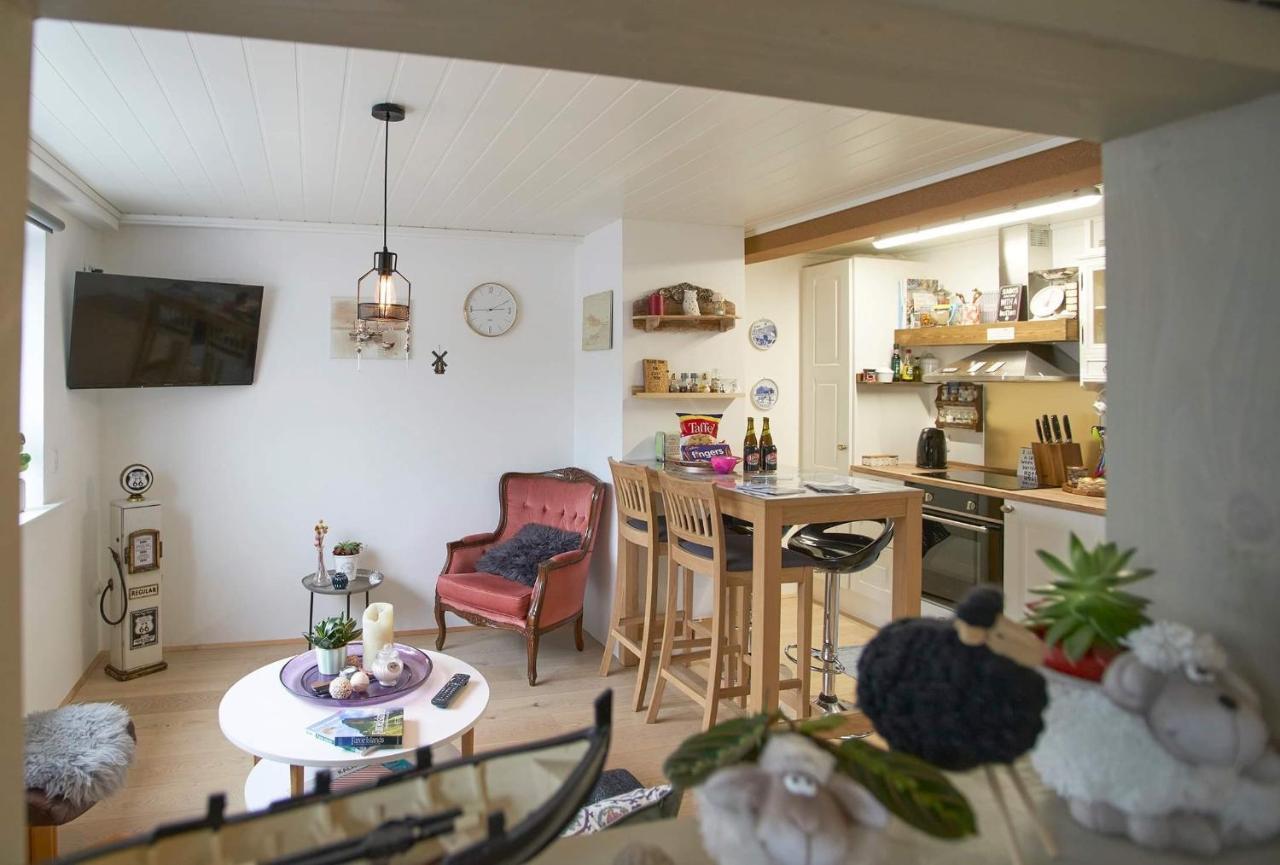 Romantic Klaksvik Apartment מראה חיצוני תמונה